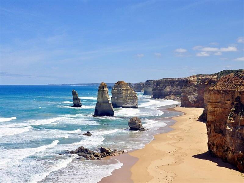 Critics say a new gas field could risk the Twelve Apostles, a major Victorian tourist drawcard. (AP PHOTO)